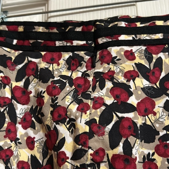 Christopher&Banks petite floral skirts size14p NWT - Picture 4 of 7